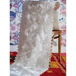 Cheap Embroidered White Shawl Accessories