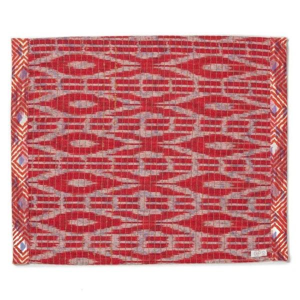 Store Ikat Placemats - Petal Blush Zig Zag Tabletop