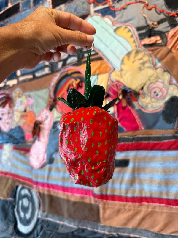 Store Papier-Mache Strawberry Ornament Decorative Objects